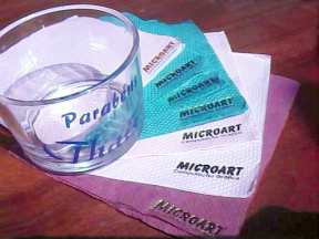 Guardanapos personalizados em Dourado ou c�r