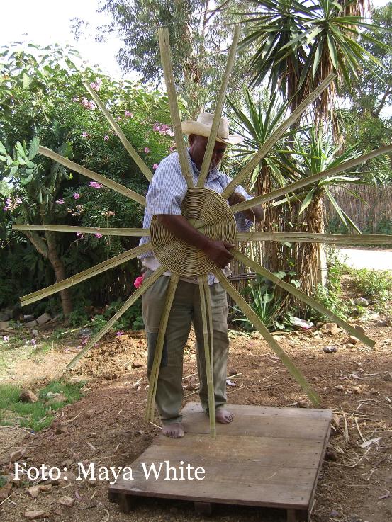 Artesan&iacute;a de carrizo en Suchilquitongo.