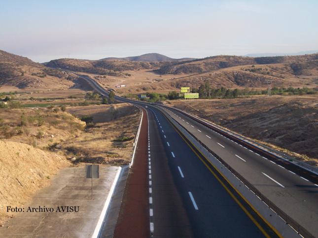 Autopista Oaxaca-Cuacnopalan, cruzando Suchilquitongo.