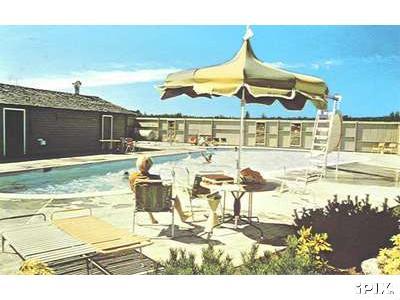 poolBBV1971.jpg
