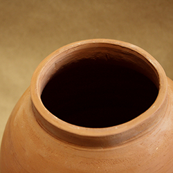 The rim of an unfired moon jar