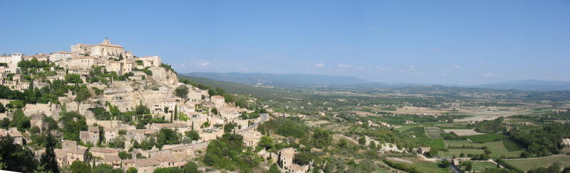 Gordes, walled sity in Provence, France