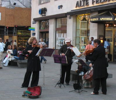 Mozart Musicians play all the time and it really adds to the mood!