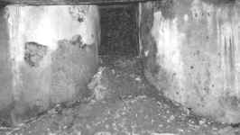 Mannschaftsraum mit dem Ausgang zu den Gesch�tzstellungen, 2003