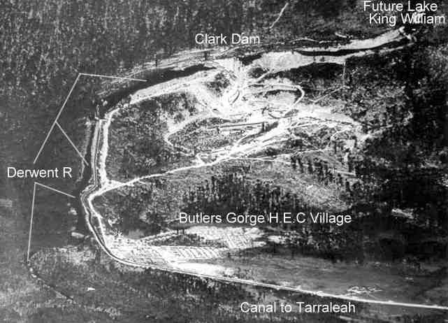 villagedam.jpg (34306 bytes)