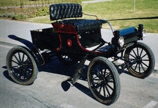 Photograph of Knauerhase's Oldsmobile - click to view larger image