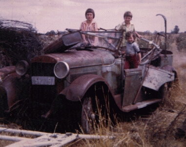 picture of Gordon Creaser's kids on the Essex