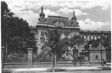 Building of the Cadet School in 1943
