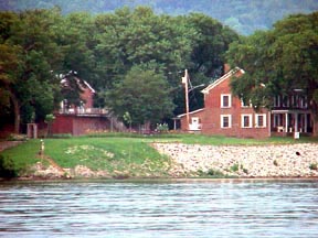 Ohio River House