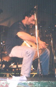 Desde Campo (Ponferrada), percusiones varias, en realidad, como veis es mec�nico