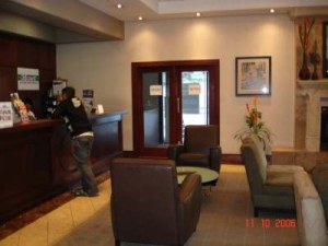 Entrance from Hotel Foyer, Copyright: Milson Macleod 2006