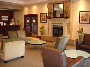 Entrance from Hotel Foyer; Photo: copyright Milson Macleod 2006