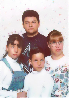 Leslie Ann (14) Mart�n (38) Jeffrey Allen (12) Deborah Ann (33)