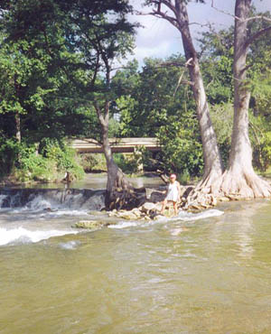 river clean-up at slumber falls