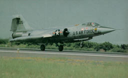 An US Air Force F-104 landing
