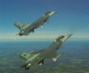 Picture 4.3: A pair of F-16 in formation