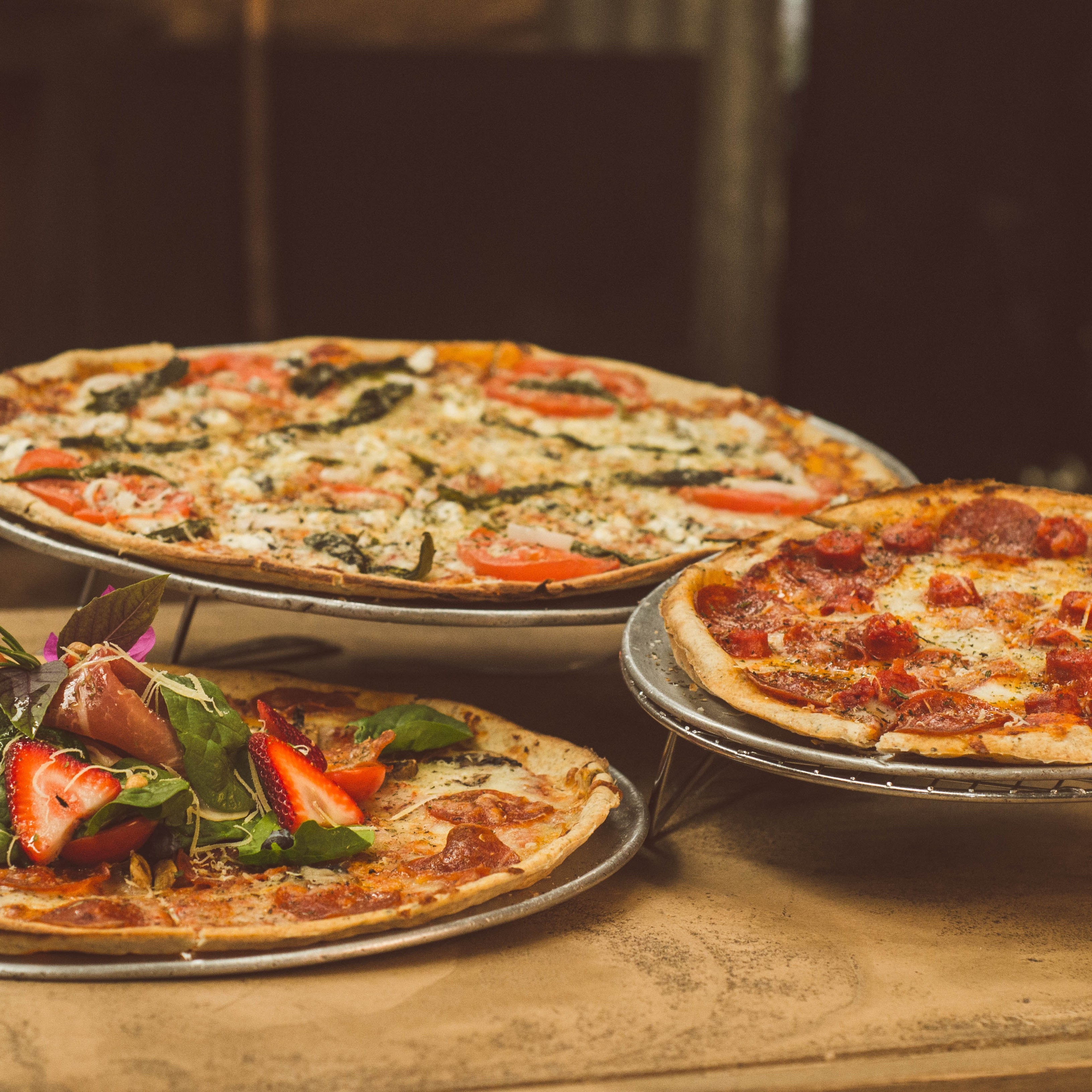 personalized Pizza image with different pizzas