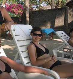 Carla Abellana sexy beach bikini pictures