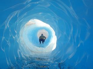 Aqui me encuentro dentro de un t�nel de hielo