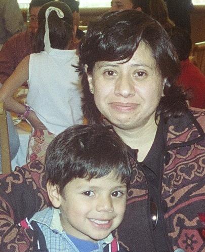 Mi hermana con su hijo Aar&oacute;n