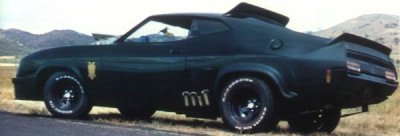 O carro do filme Mad Max.