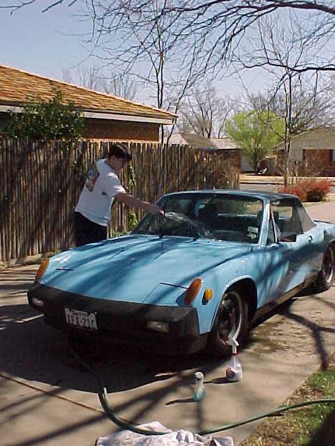 914a