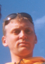 johnny.jpg (21957 bytes)
