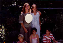 Nancy_kids2.JPG (386282 bytes)