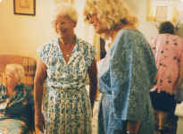 mom_ann.JPG (111525 bytes)