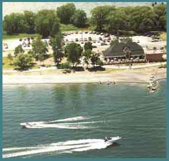 Hamilton 'beach' - Lake Ontario shore: