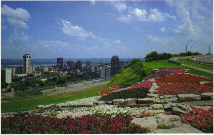 Hamilton in summer - Mountain access: