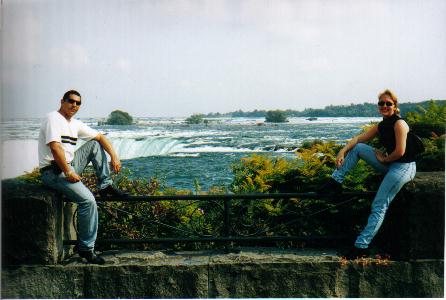 The Brazilians Marcelo Roque and Adriana Ugoski together in Niagara Falls: