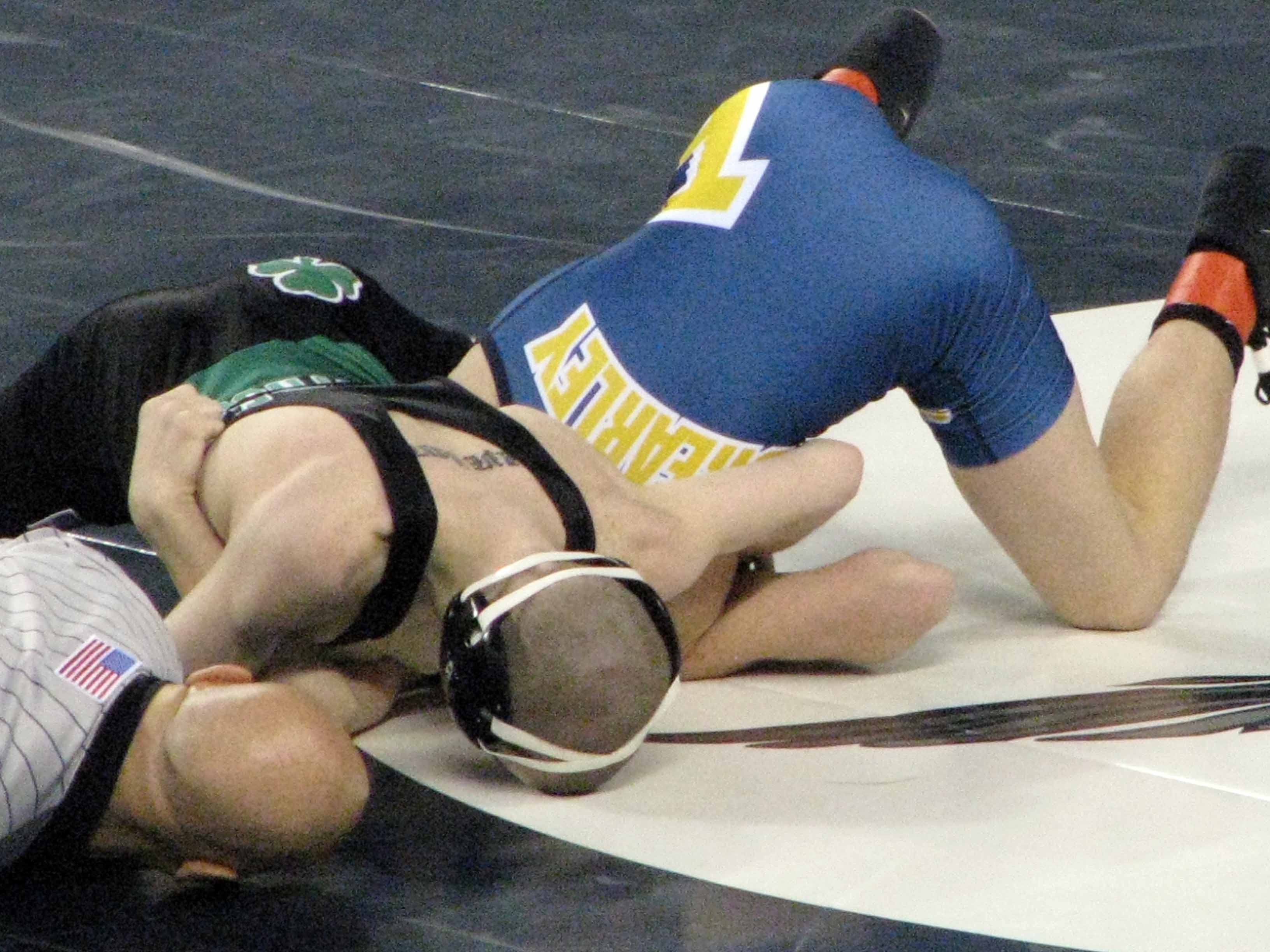 Matt Sausman Pinning at States.