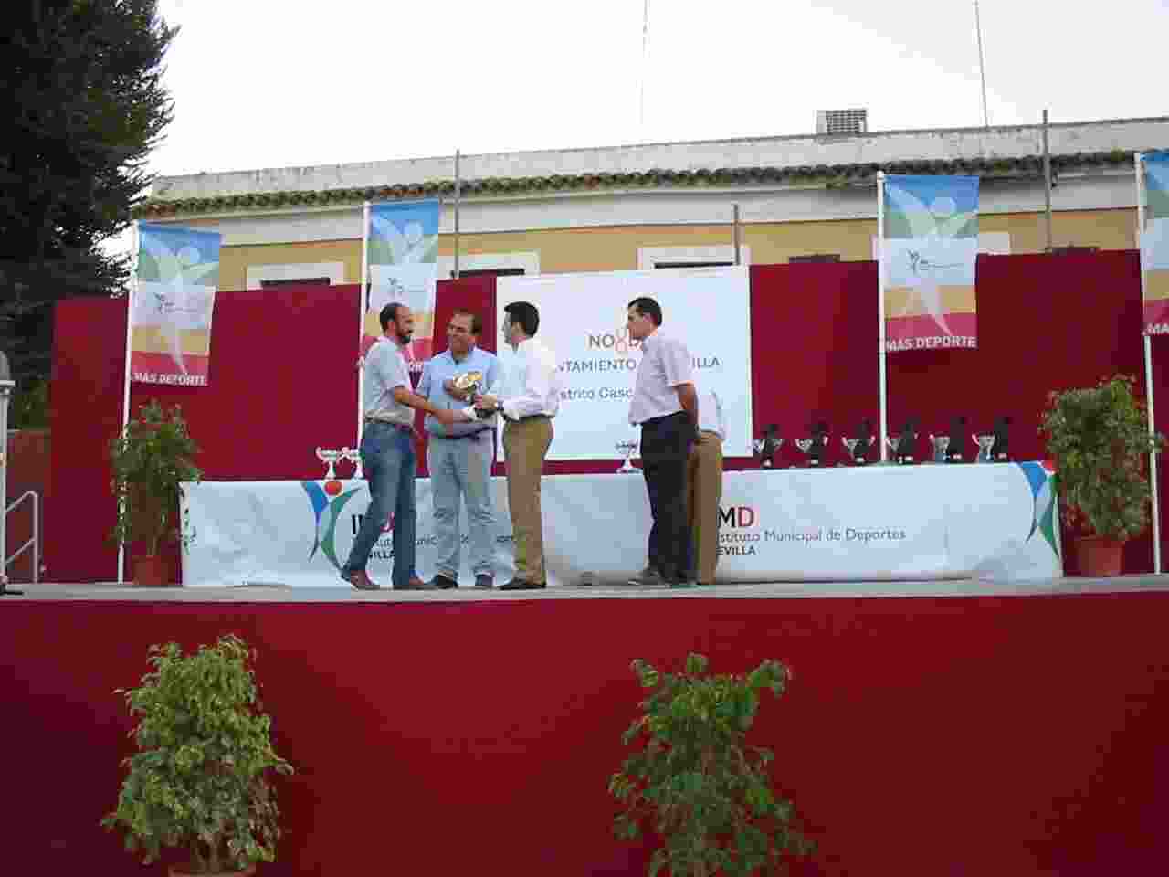 ENTREGA TROFEO