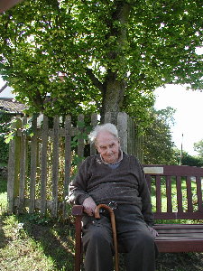Robert 2002 - click to enlarge