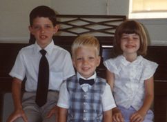 aww...  gumpy little children
