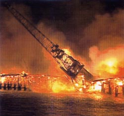 Queen's Wharf Crane collapsing into the harbour.
