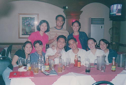 L-R,up:carmen,ian,joy,
carleen,jas,daniel,yotot,elise,nina