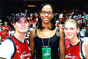 Holdsclaw was there to see the Comets bring it home!