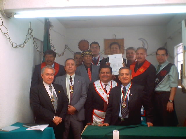 Todo el Cuadro con los IILPPHH.�. Gabriel Fr�as, Maximiano Ar�valo y Oscar L�pez
