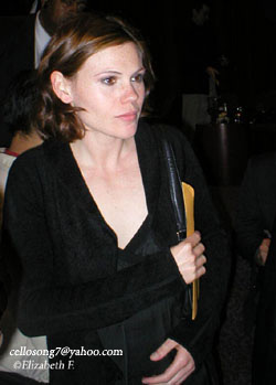 Clea Duvall (Sofie)