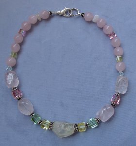 20050609jewelry-007-300w (12K)