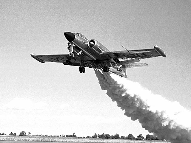 GO TO AVRO CF-100  origins
