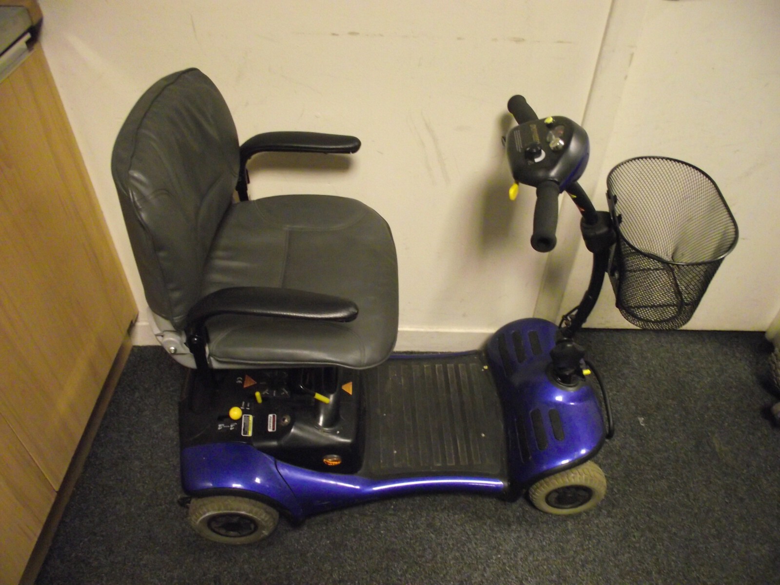 Shoprider cameo gk8 mobility scooter 2seater, mobility scooter rental