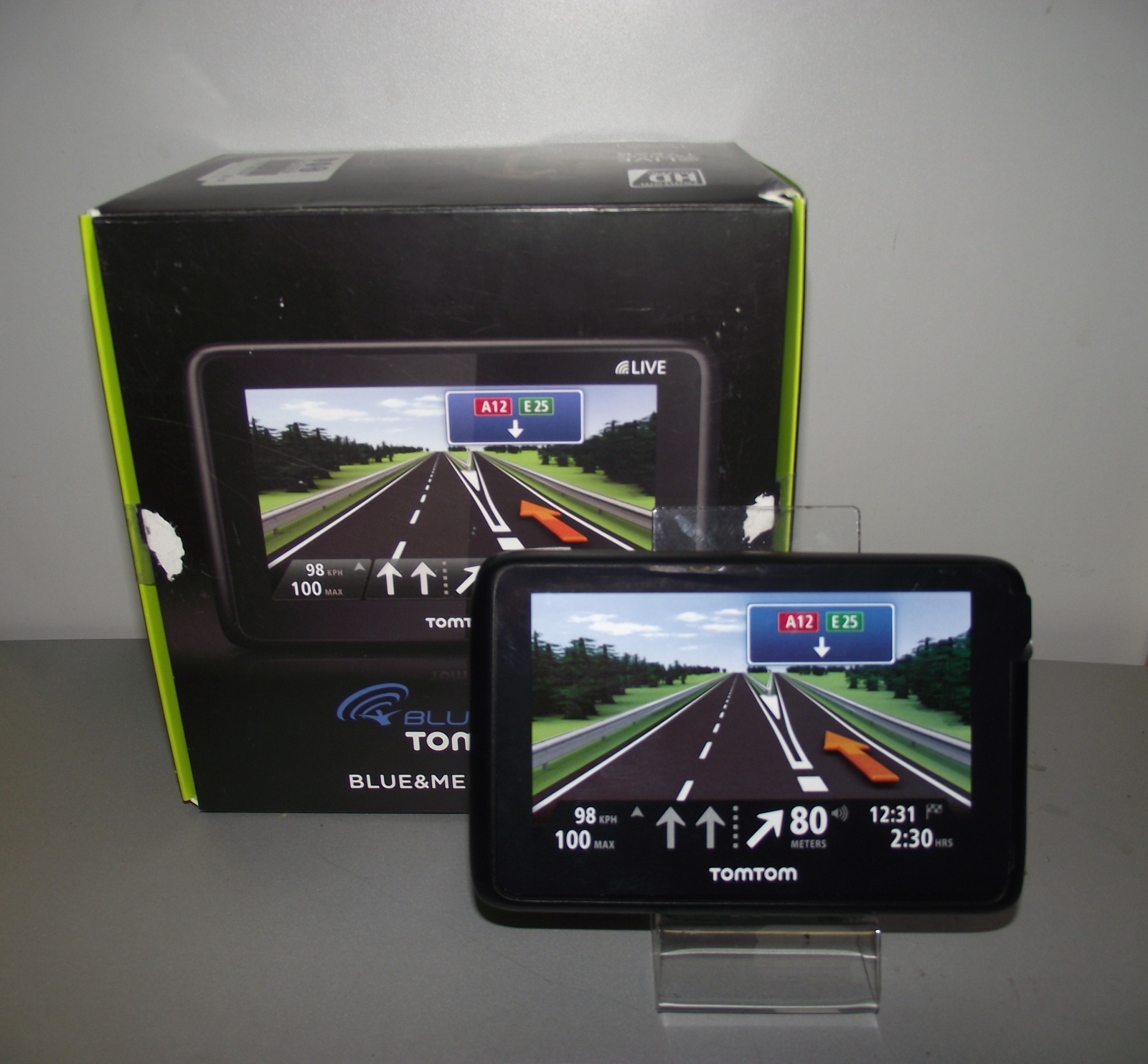 TomTom Blue & Me In Dash Sat Nav System eBay