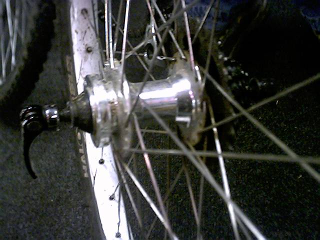 Why you should just buy puncture proof tubes, it could save your mech!