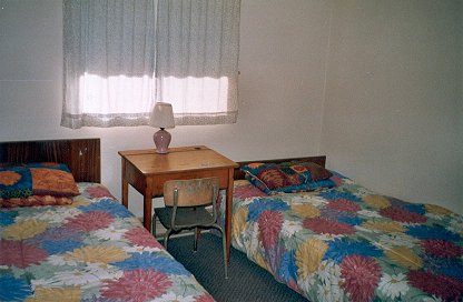 twin beds