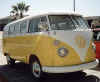 Front 3/4 View Bus3.jpg (23339 bytes)