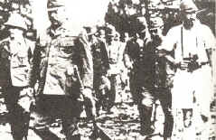 japan5.jpg (123696 bytes)