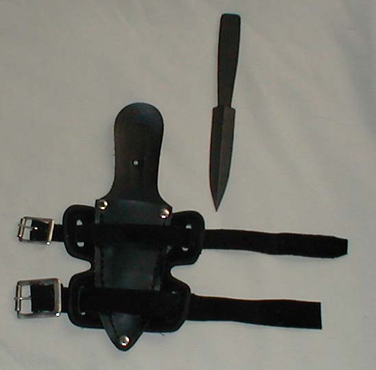 Thowing Dagger with wrist sheath